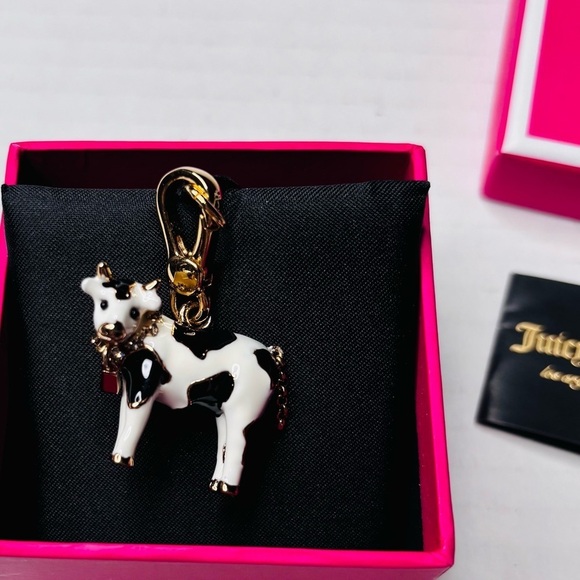 JUICY COUTURE 2013 RARE Cow Charm - Picture 5 of 6